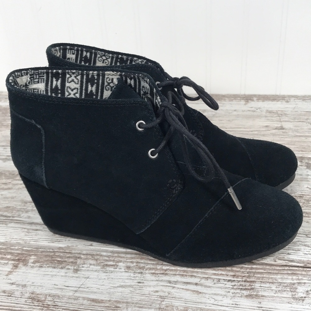 Tom's Kala Black Suede Leather Ankle Booties 9